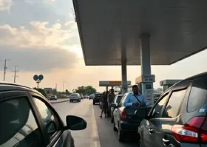 filas em postos de gasolina em Natal